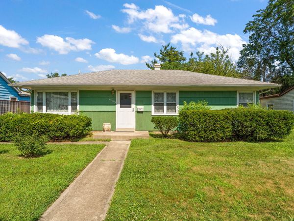 7985 White Oak Lane , Hammond, IN 46324
