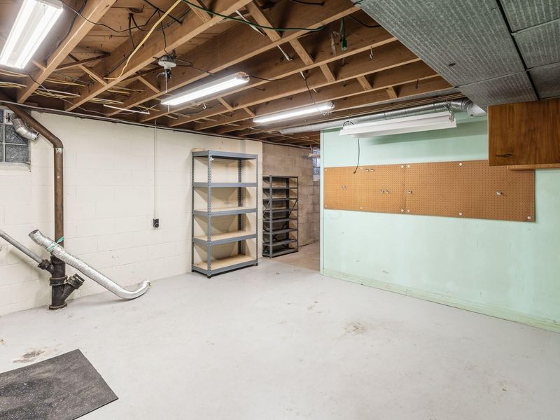 121 Ceramic Drive, Columbus, OH 43214 Photo 37