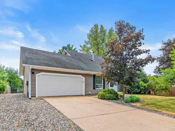 8757 75th Street S, Cottage Grove, MN 55016
