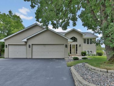 3730 Tower Pond Drive, Anoka, MN 55303