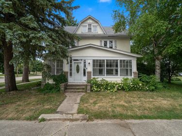 224 2nd Avenue SE, Pipestone, MN 56164