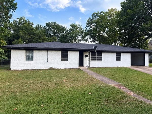 150 E Cooper Street , Cooper, TX 75432
