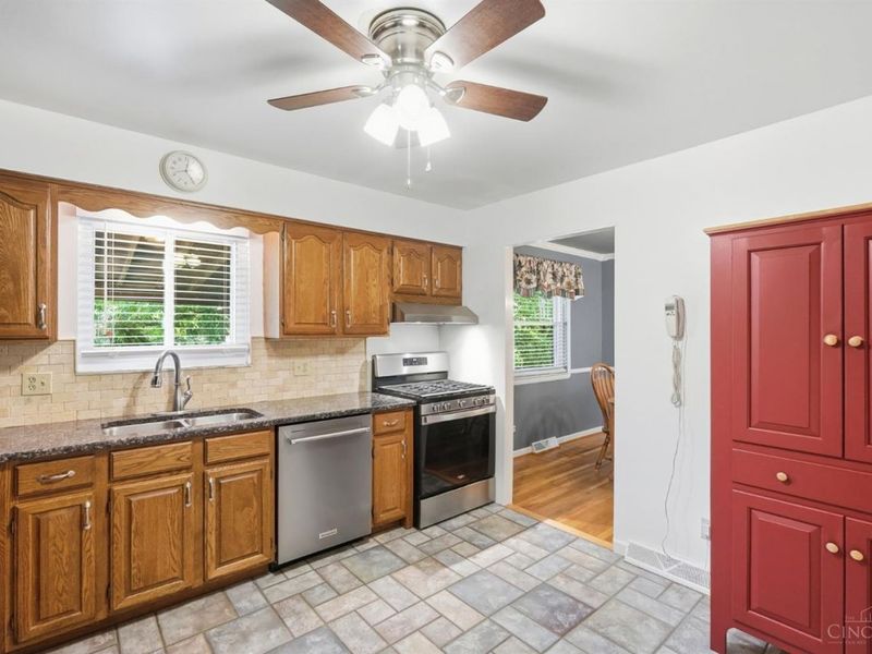 5833 Timely Terrace, Delhi Twp, OH 45233 Photo 13