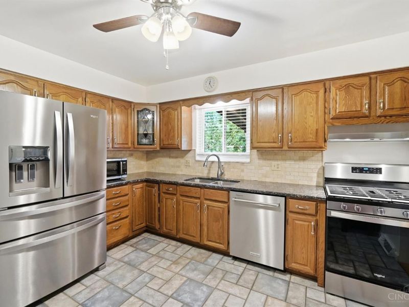 5833 Timely Terrace, Delhi Twp, OH 45233 Photo 16