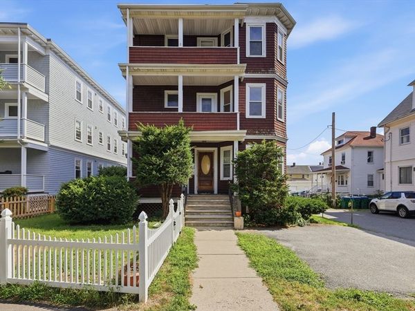 266 Fellsway W, Unit 2, Medford, MA 02155