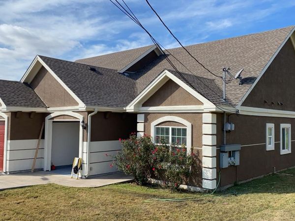 404 Mesa DR, Del Valle, TX 78617