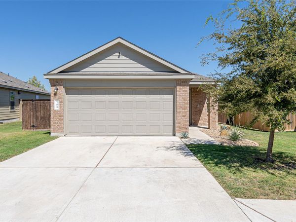 108 Circle WAY, Jarrell, TX 76537