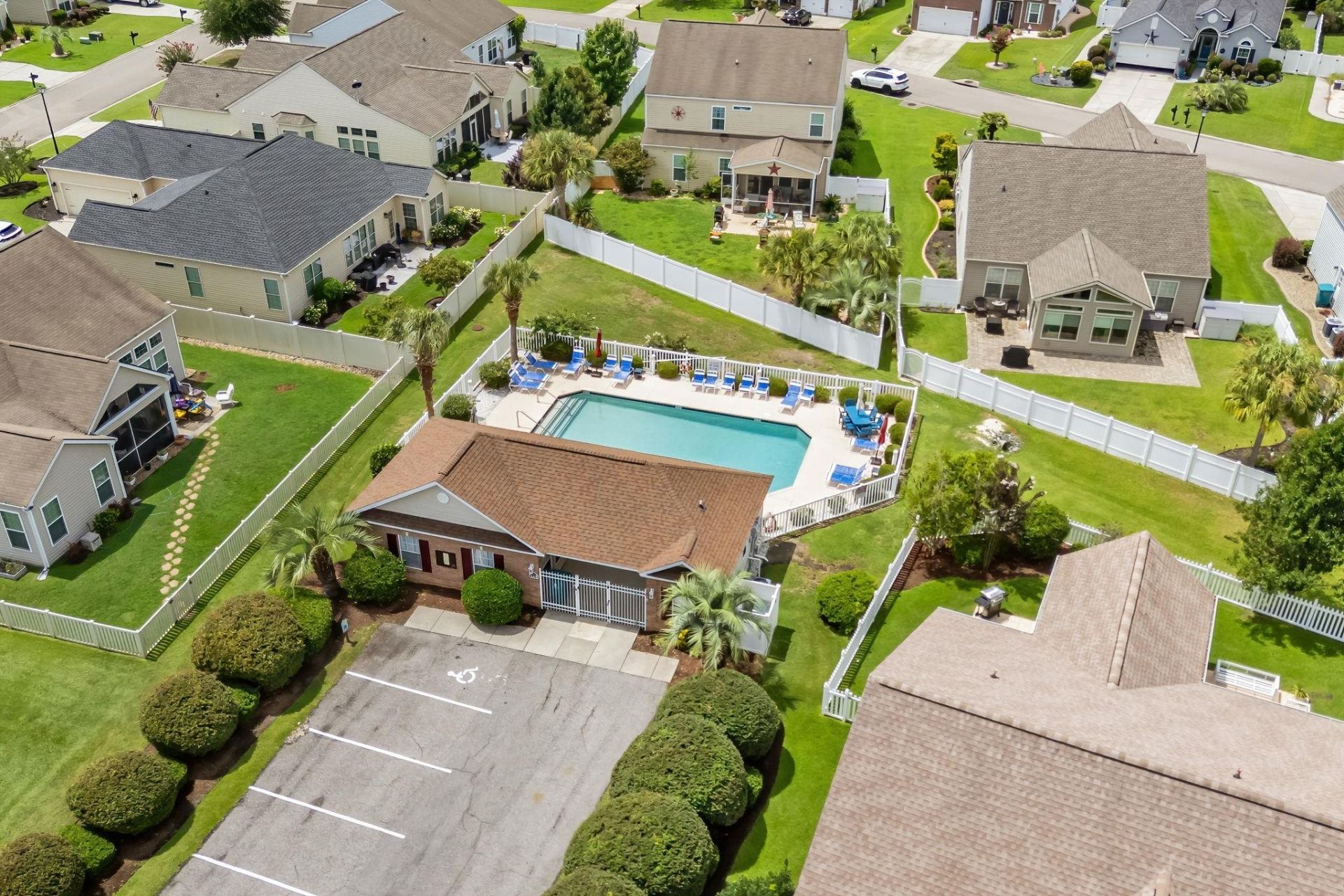 313 Deer Path Dr. Photo 45