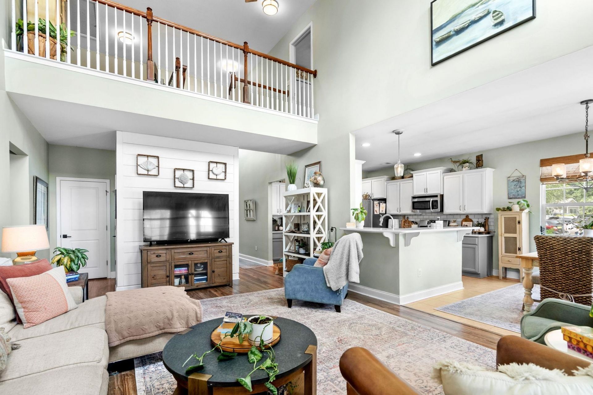 313 Deer Path Dr. Photo 8
