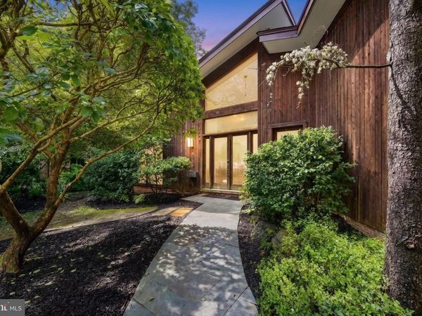 7533 WILLOW LANE, FALLS CHURCH, VA 22042