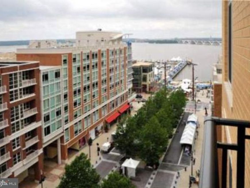 155 Potomac Passage, Unit 909, National Harbor, MD 20745 Main Photo