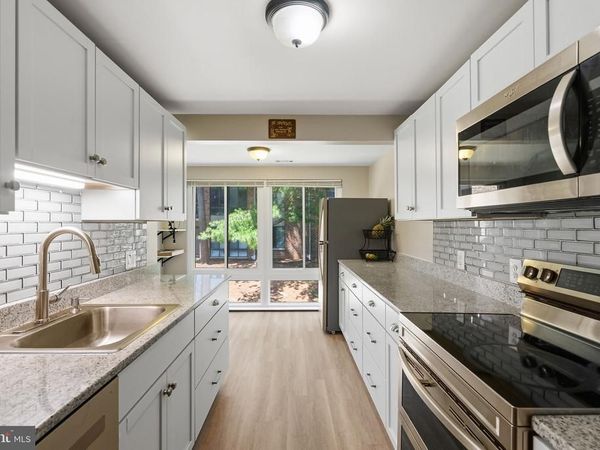 18022 CHALET DRIVE, Unit 27-203, GERMANTOWN, MD 20874