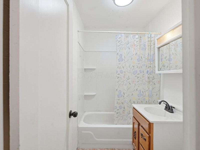 1408 Brown Road, Columbus, OH 43223 Photo 29