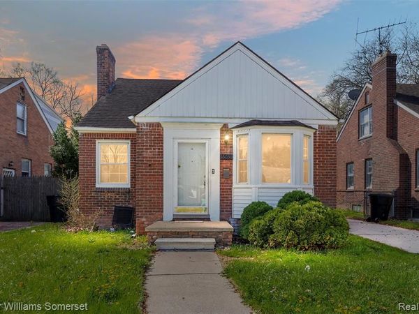 16036 Carlisle Street, Detroit, MI 48205