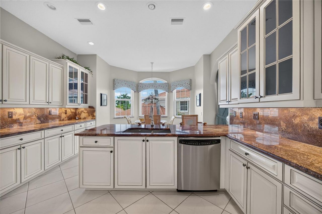 2590 Tarpon Cove Drive, Unit 821, Punta Gorda, FL 33950 Photo