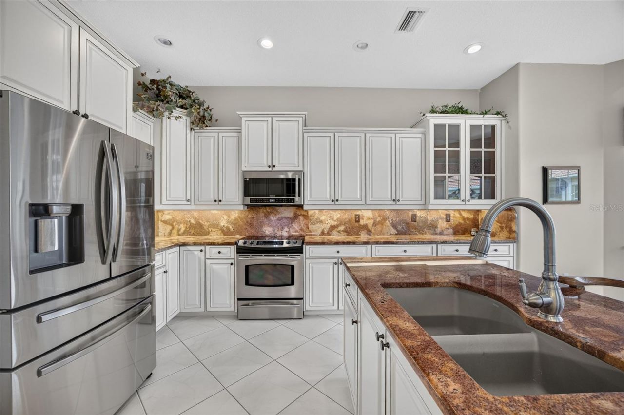 2590 Tarpon Cove Drive, Unit 821, Punta Gorda, FL 33950 Photo