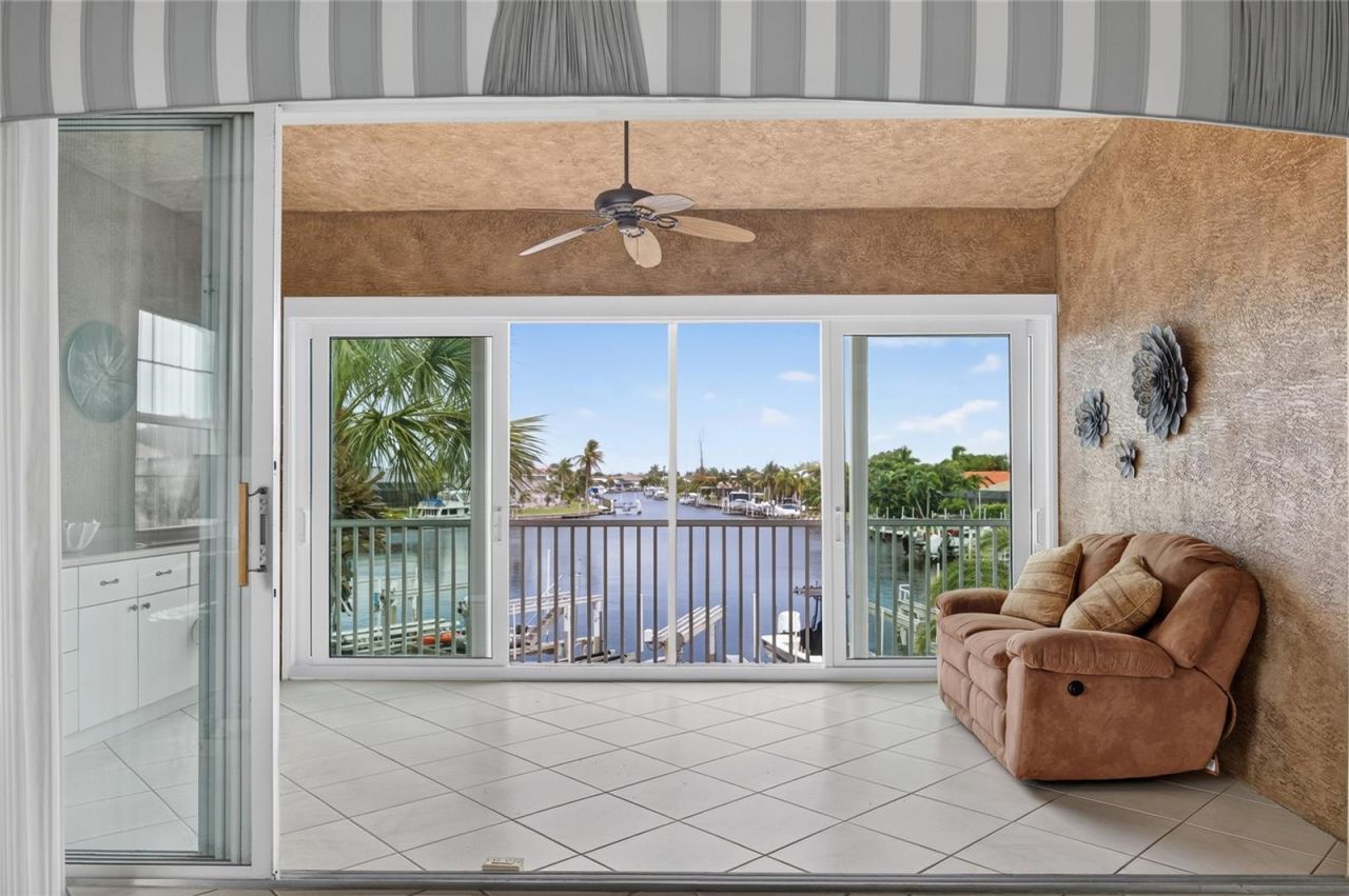 2590 Tarpon Cove Drive, Unit 821, Punta Gorda, FL 33950 Photo