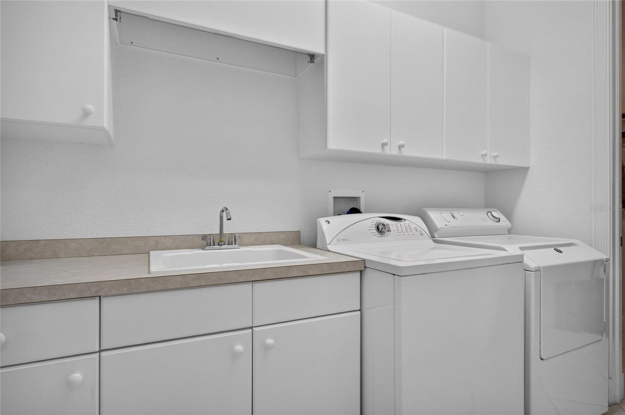 2590 Tarpon Cove Drive, Unit 821, Punta Gorda, FL 33950 Photo