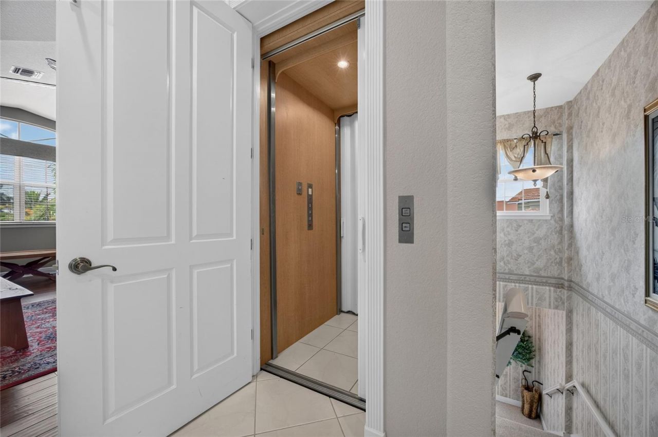 2590 Tarpon Cove Drive, Unit 821, Punta Gorda, FL 33950 Photo