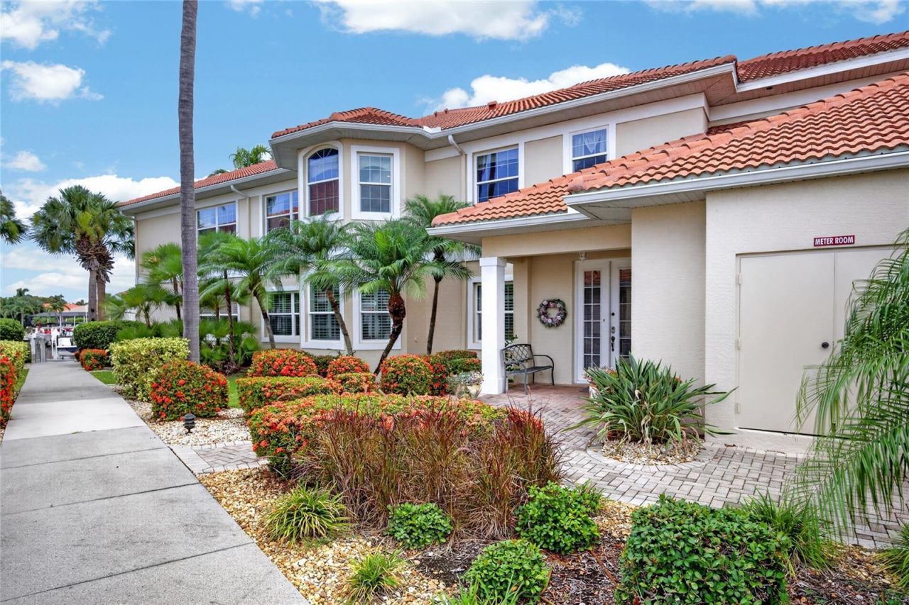 2590 Tarpon Cove Drive, Unit 821, Punta Gorda, FL 33950 Photo