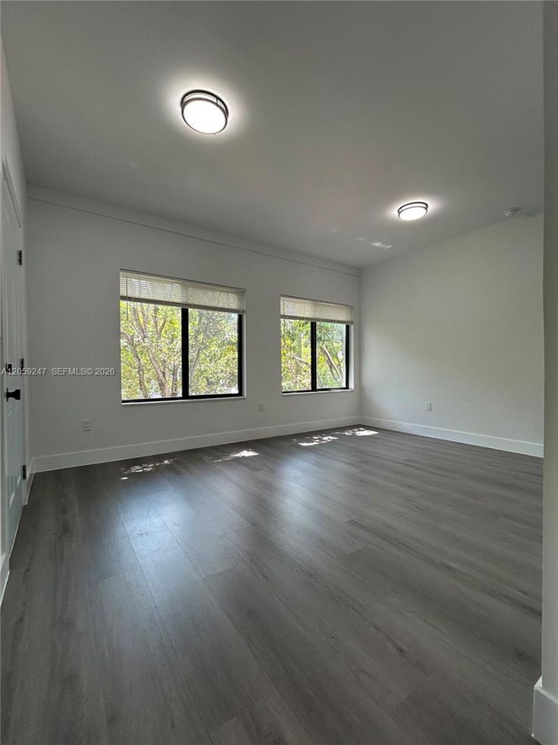 638 SW 21st Ave, Unit 4, Miami, FL 33135 Photo