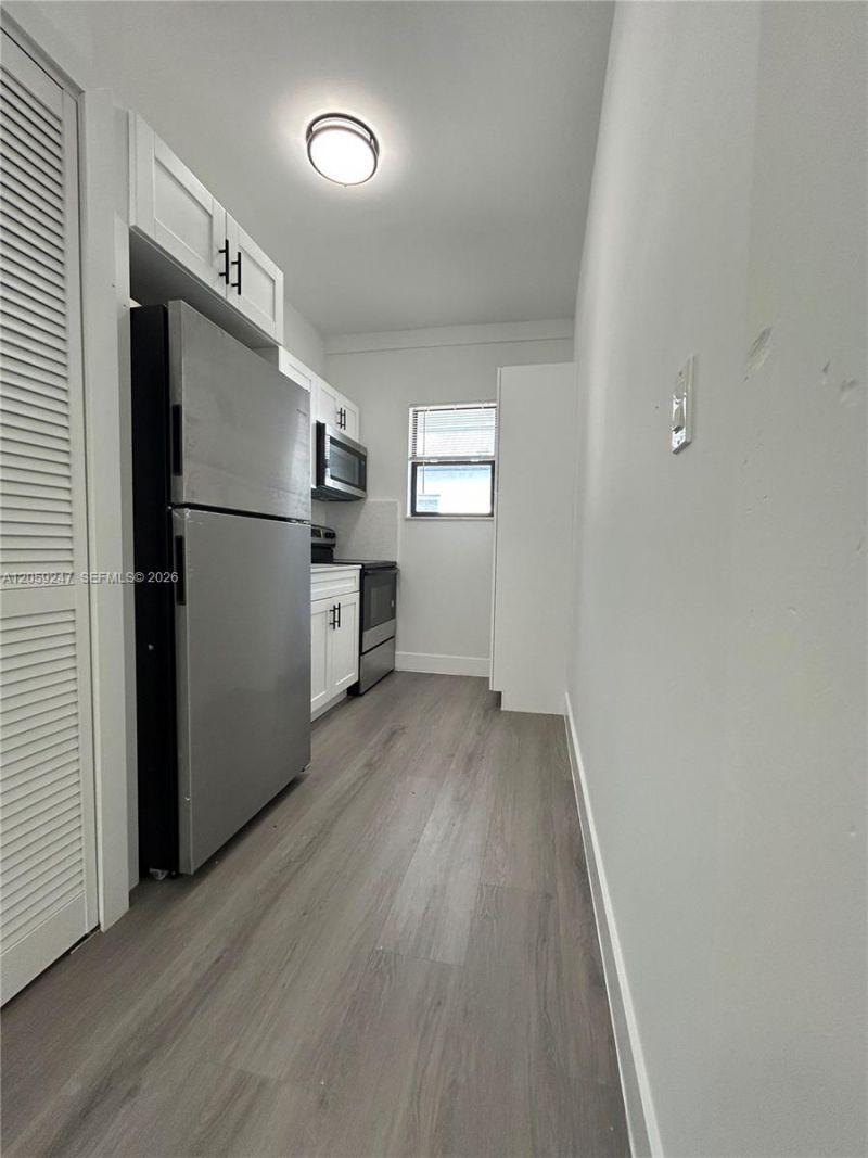 638 SW 21st Ave, Unit 4, Miami, FL 33135 Photo