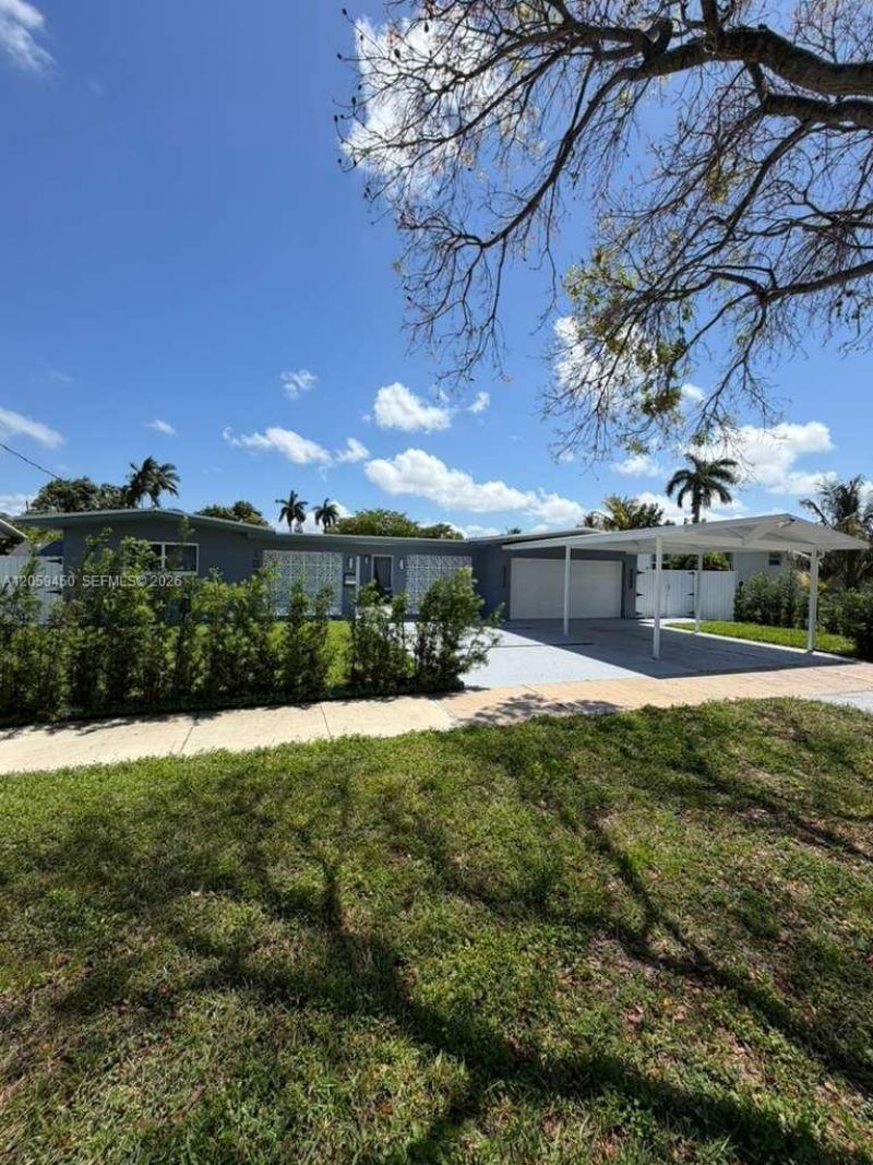 1030 NW 87th St , Miami, FL 33150 Photo