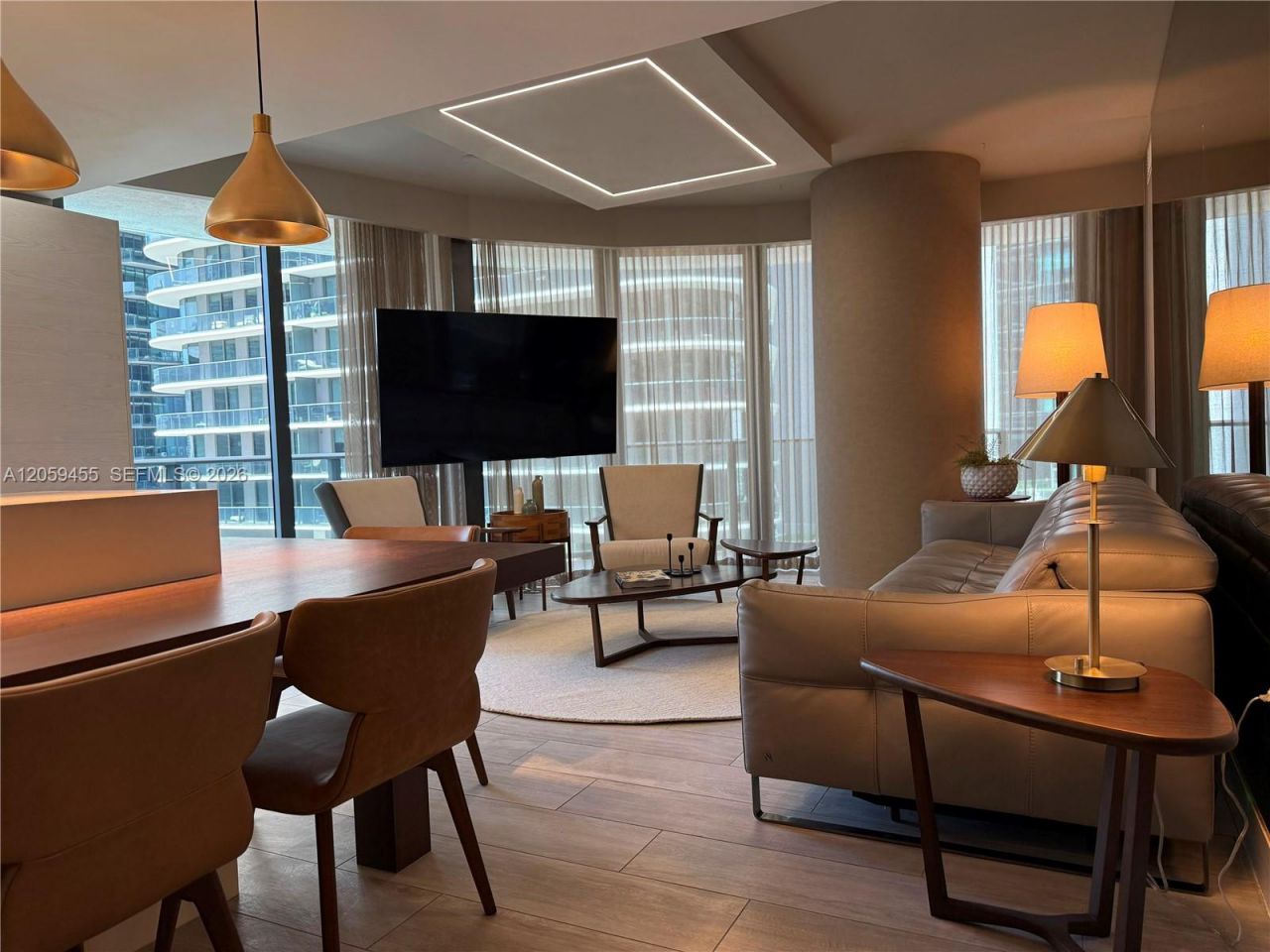 45 SW 9th St, Unit 1401, Miami, FL 33130 Photo