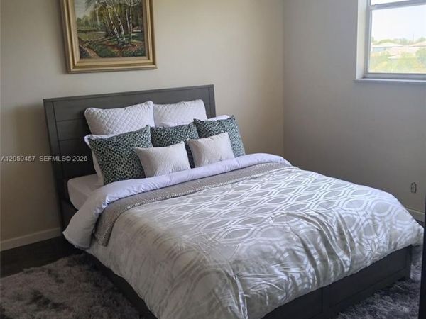 2821 Somerset Dr, Unit 312, Lauderdale Lakes, FL 33311