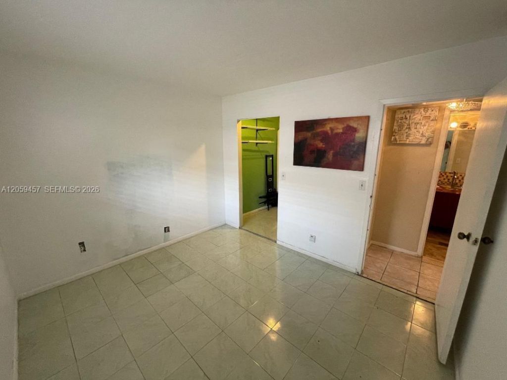 2821 Somerset Dr, Unit 312, Lauderdale Lakes, FL 33311 Photo