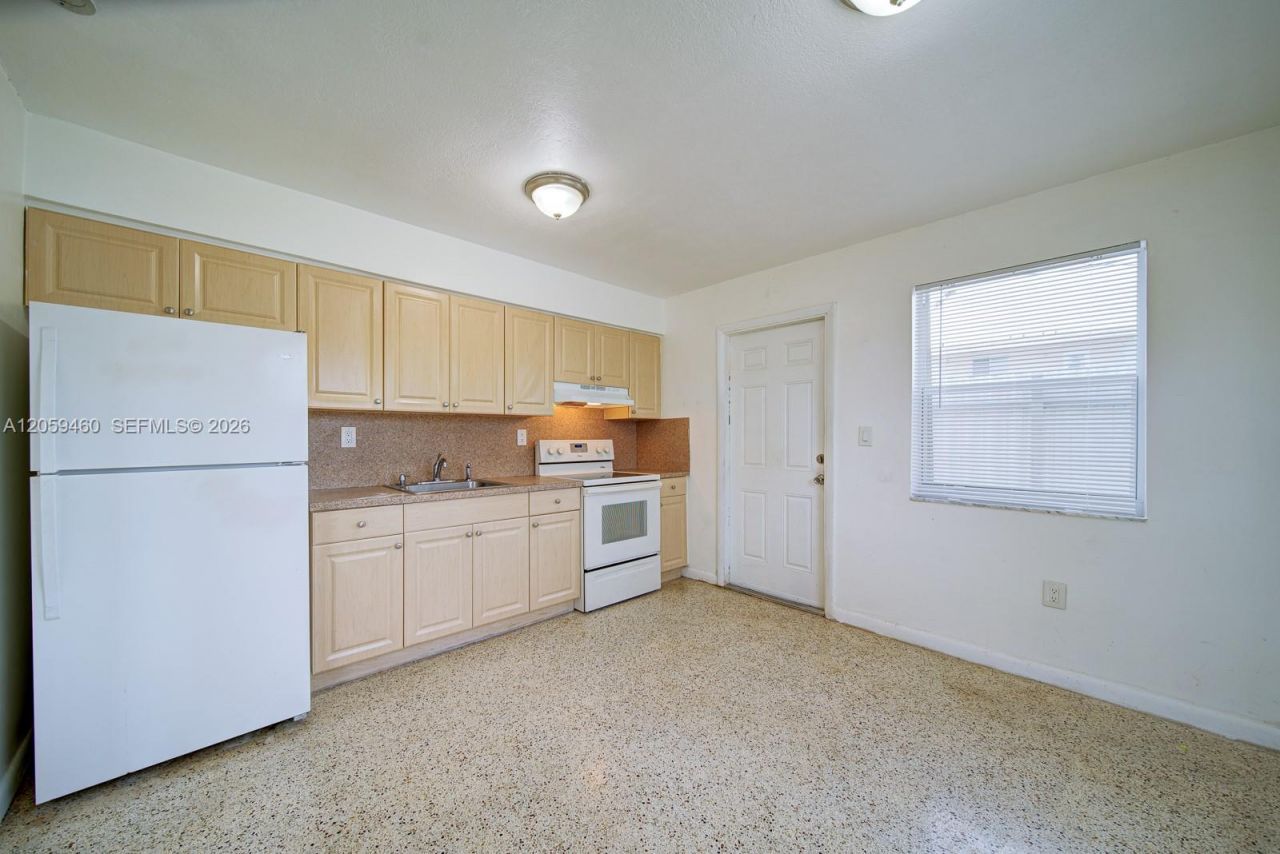 7358 SW 23rd St, Unit 1, Miami, FL 33155 Photo