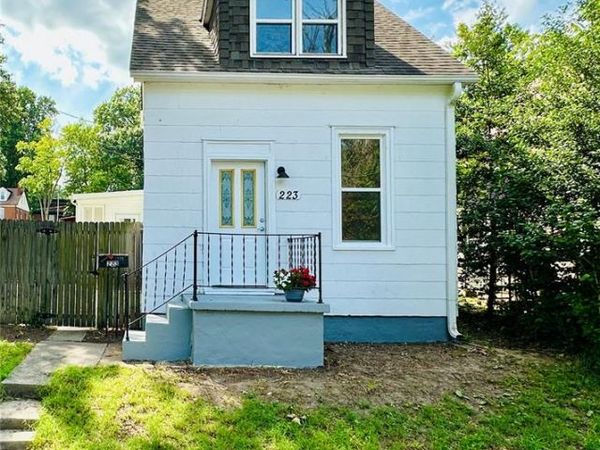 223 N 8th Street , Belleville, IL 62220