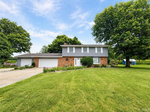 9540 Sunny Side Drive, Plymouth, IN 46563