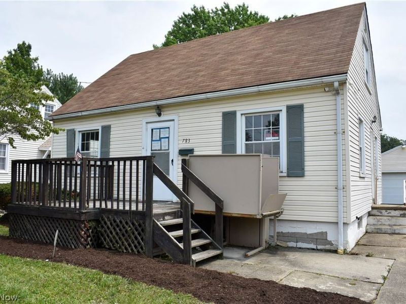 783 Belvedere Avenue SE, Warren, OH 44484 Photo 2