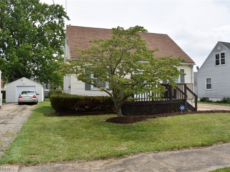 783 Belvedere Avenue SE, Warren, OH 44484 Photo 3
