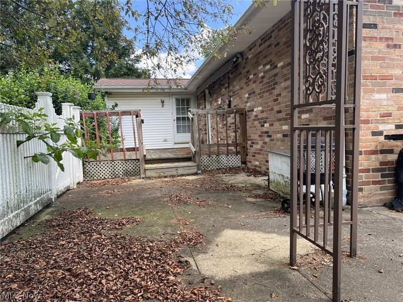 5721 Wiclif Street NE, Canton, OH 44721 Photo 9
