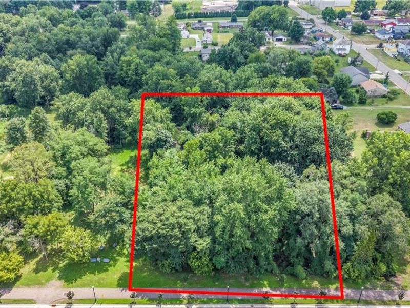 265 Main Street SE, Brewster, OH 44613 Photo 40