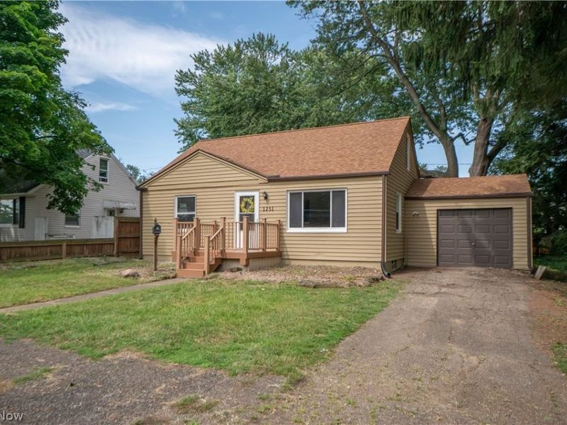 1231 Bordner Avenue SW, Canton, OH 44710 Photo 2