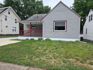 1810 Saint Elmo Avenue NE, Canton, OH 44705