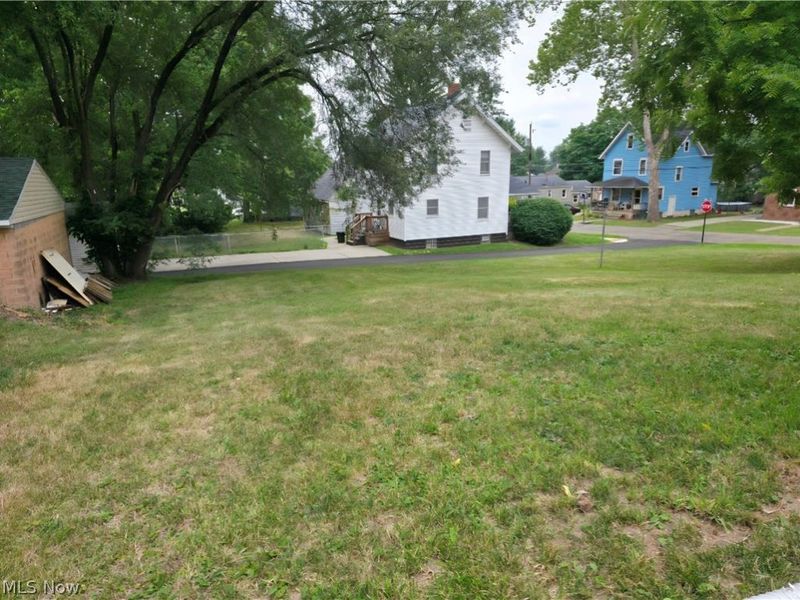 1810 Saint Elmo Avenue NE, Canton, OH 44705 Photo 31