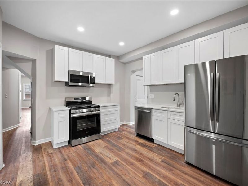 2109 Murray Hill Road, Unit 1, Cleveland, OH 44106 Photo 6