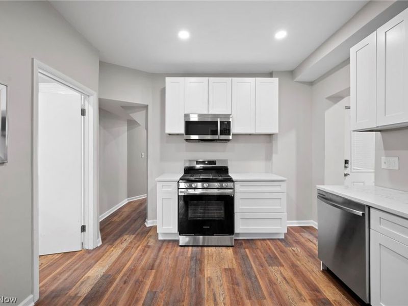 2109 Murray Hill Road, Unit 1, Cleveland, OH 44106 Photo 7