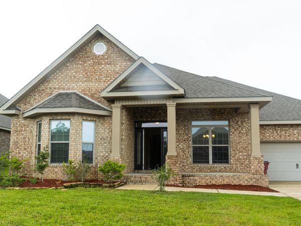 408 Chickadee Street, Crestview, FL 32539