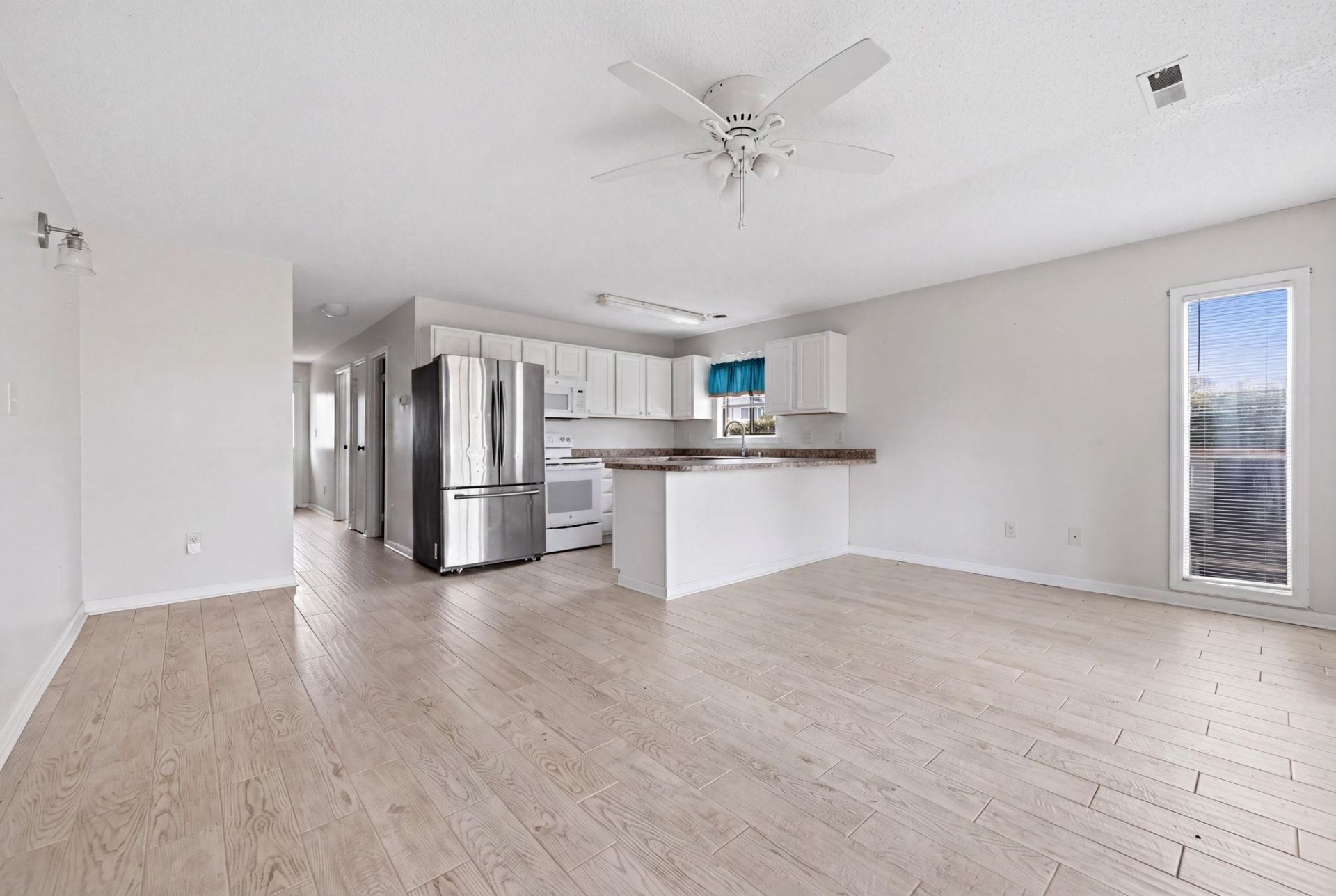 1850 Colony Dr.  Photo 17