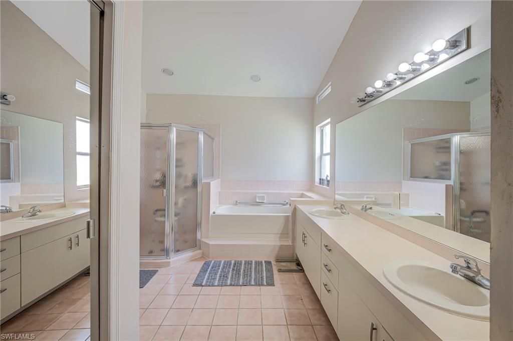 6630 Middlesex Pl, Naples, FL 34104 Photo