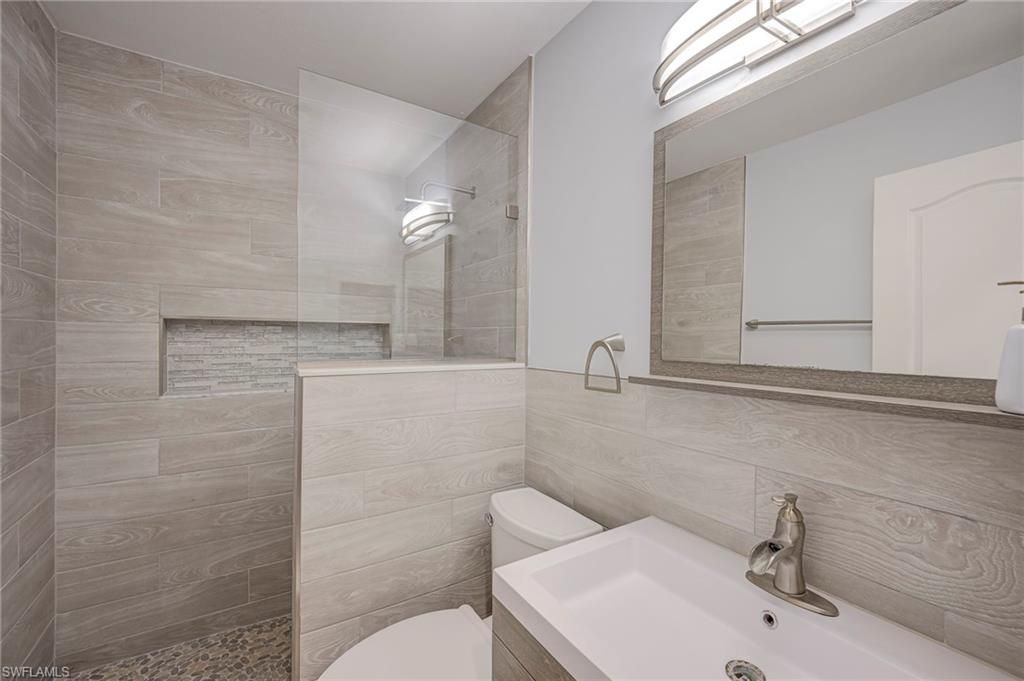 6630 Middlesex Pl, Naples, FL 34104 Photo