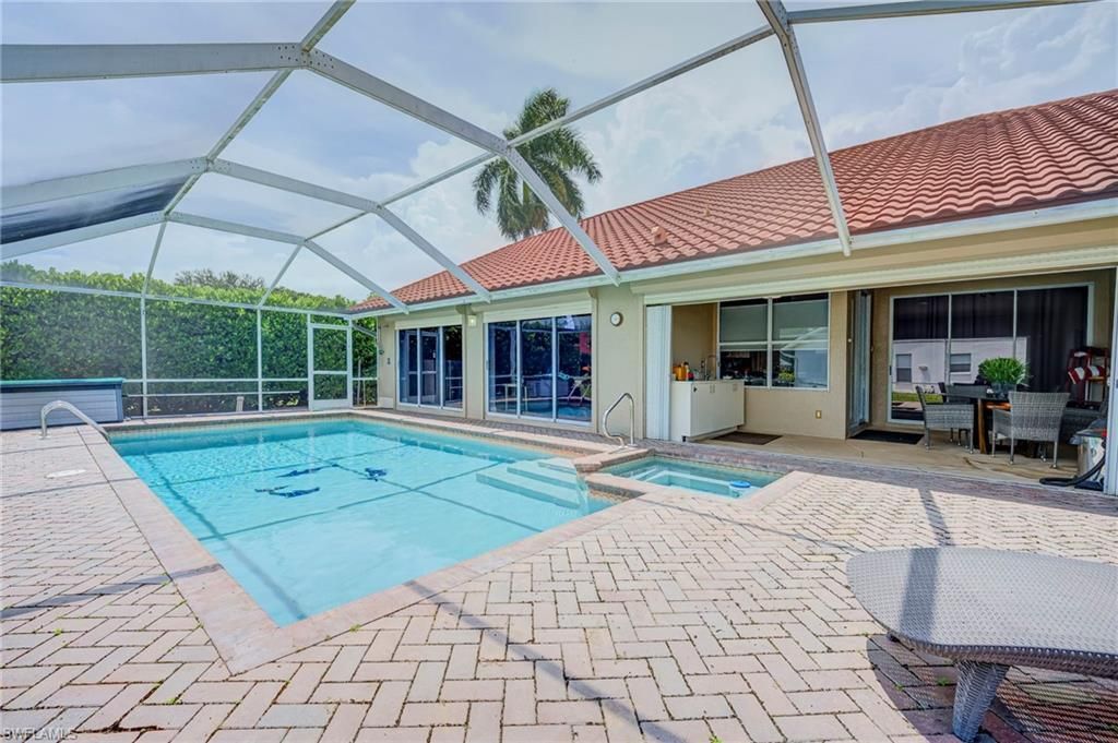 6630 Middlesex Pl, Naples, FL 34104 Photo