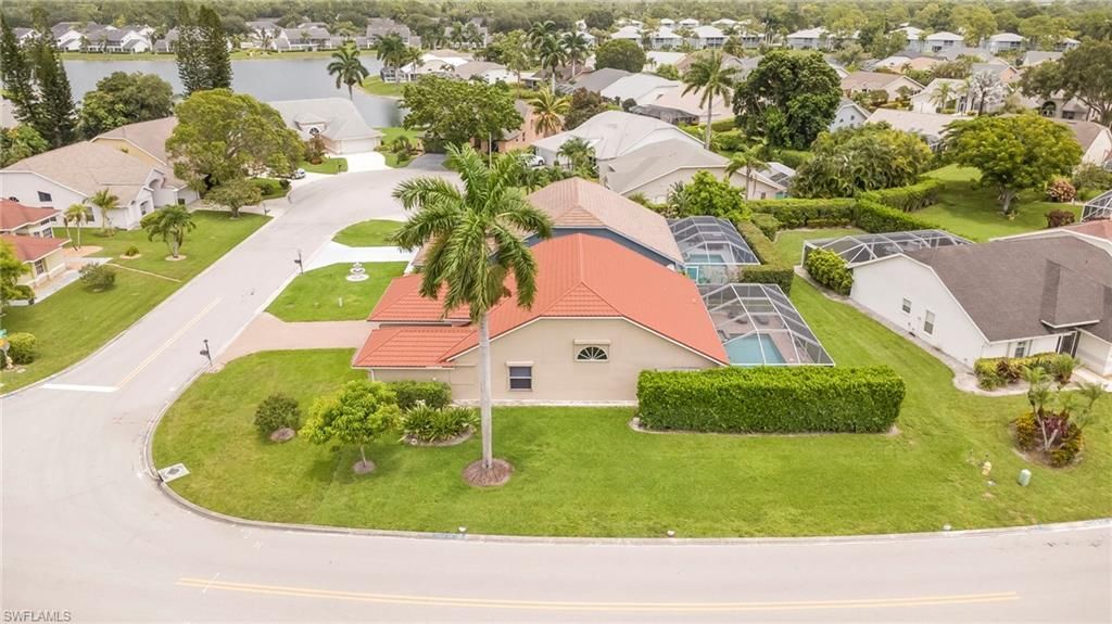 6630 Middlesex Pl, Naples, FL 34104 Photo
