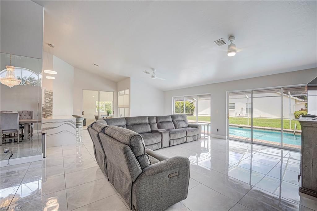 6630 Middlesex Pl, Naples, FL 34104 Photo