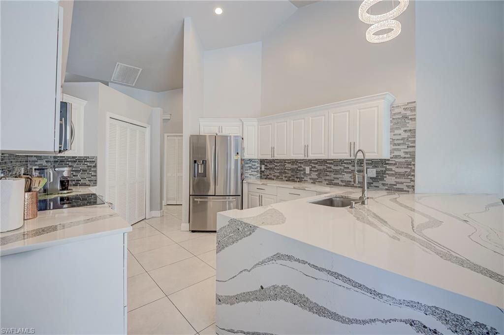 6630 Middlesex Pl, Naples, FL 34104 Photo